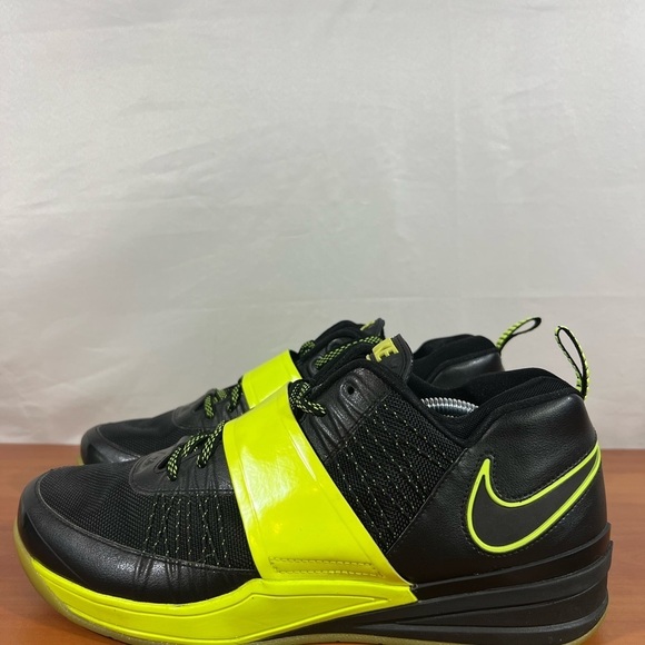 Nike Zoom Revis Black Volt Men's Shoe Size 9 #412 - Picture 1 of 8